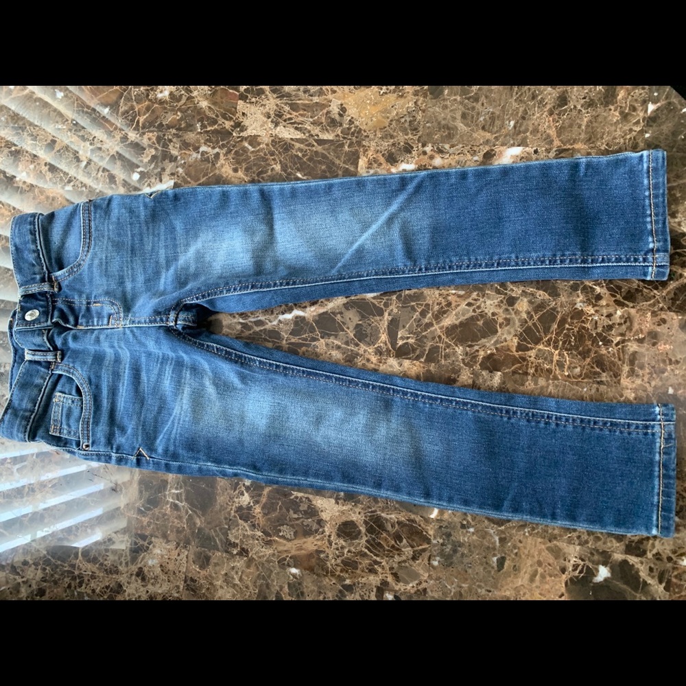 Brand new, boys size 5T medium wash, skinny jeans